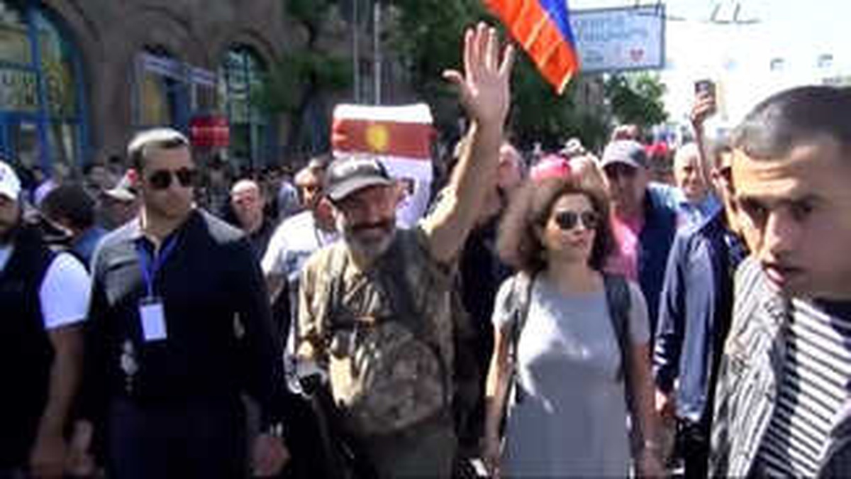 Ermenistan Halkı Yorgun, Değişim İstiyor\'
