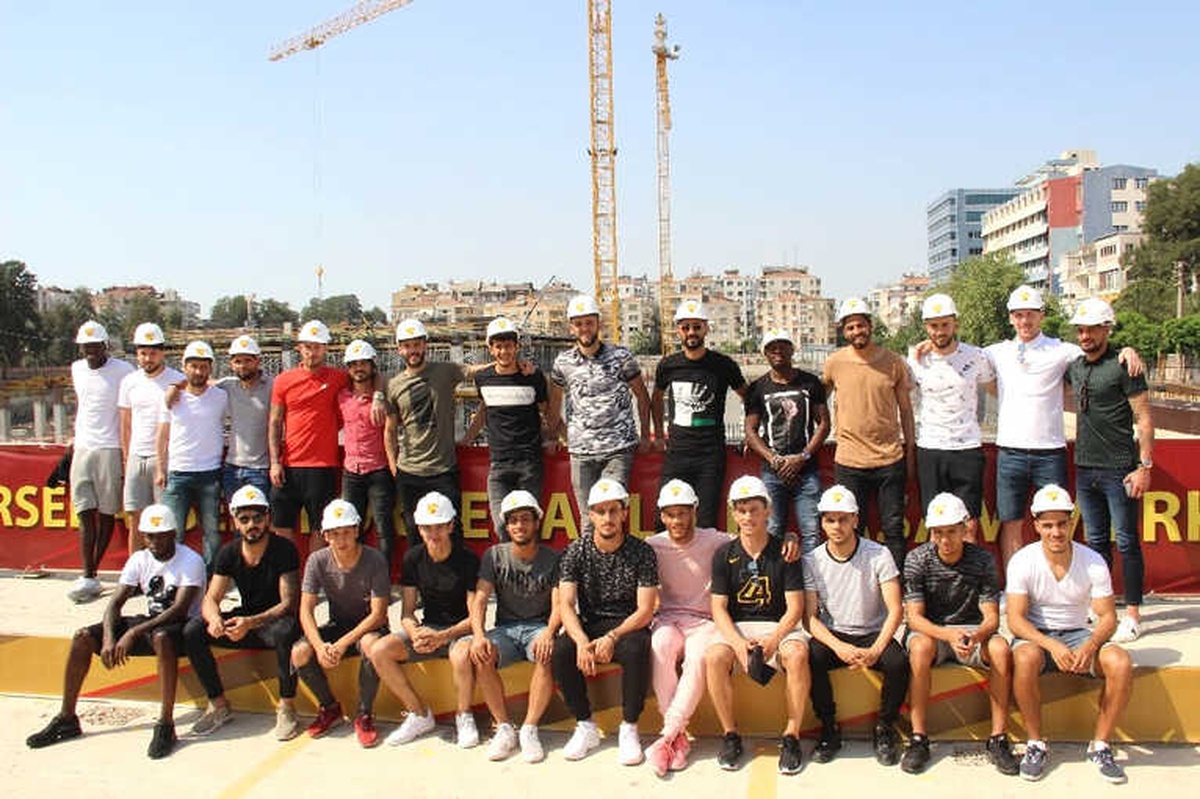 Göztepeli Futbolcular, Yeni Stat İnşaatını Gezdi
