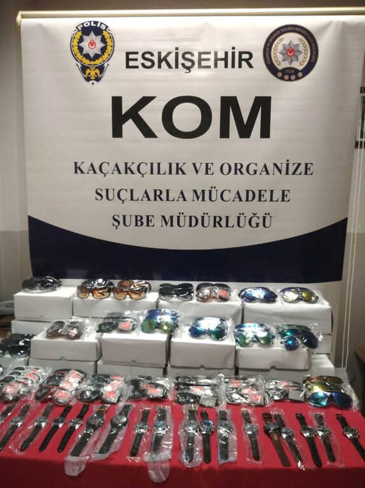 Gümrük Kaçakçıları Eskişehir\'de Yakalandı