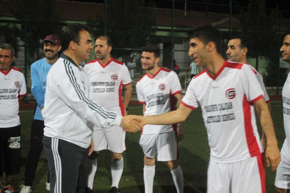 Hakim ve Savcılar Gazetecilerle Dostluk Maçında Karşılaştı