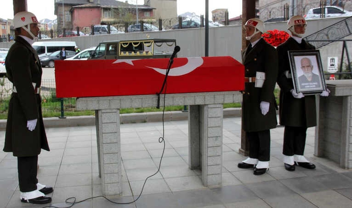 Kore Gazisi Sallabaş Son Yolculuğuna Uğurlandı