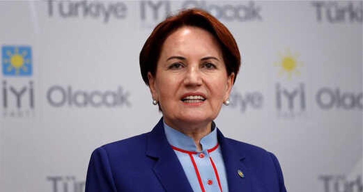 Meral Akşener Cumhurbaşkanı Adaylığı İçin YSK\'ya Başvurdu