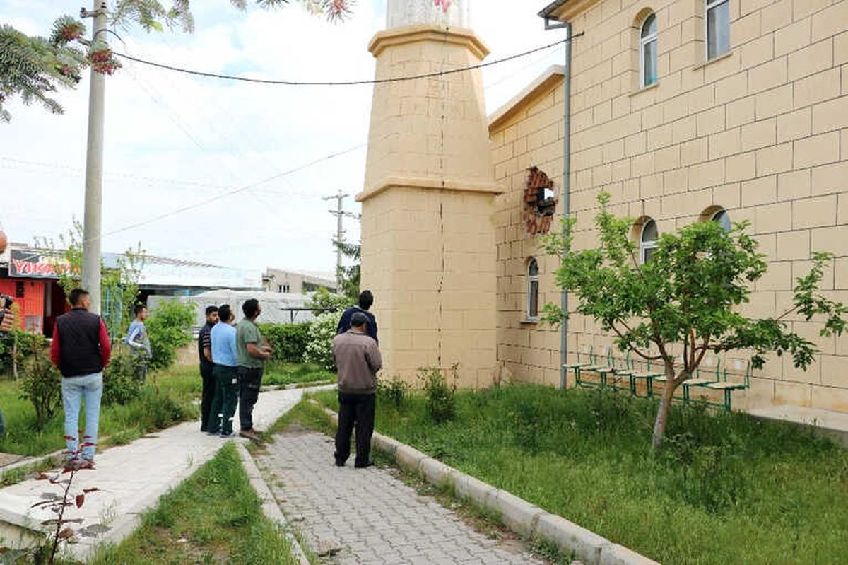 Niğde\'de Camiye Yıldırım Düştü