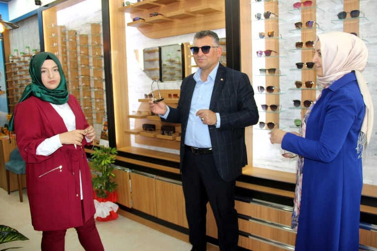 Nisa Cömert: Ucuza Alınan Güneş Gözlükleri Göze Zarar Veriyor