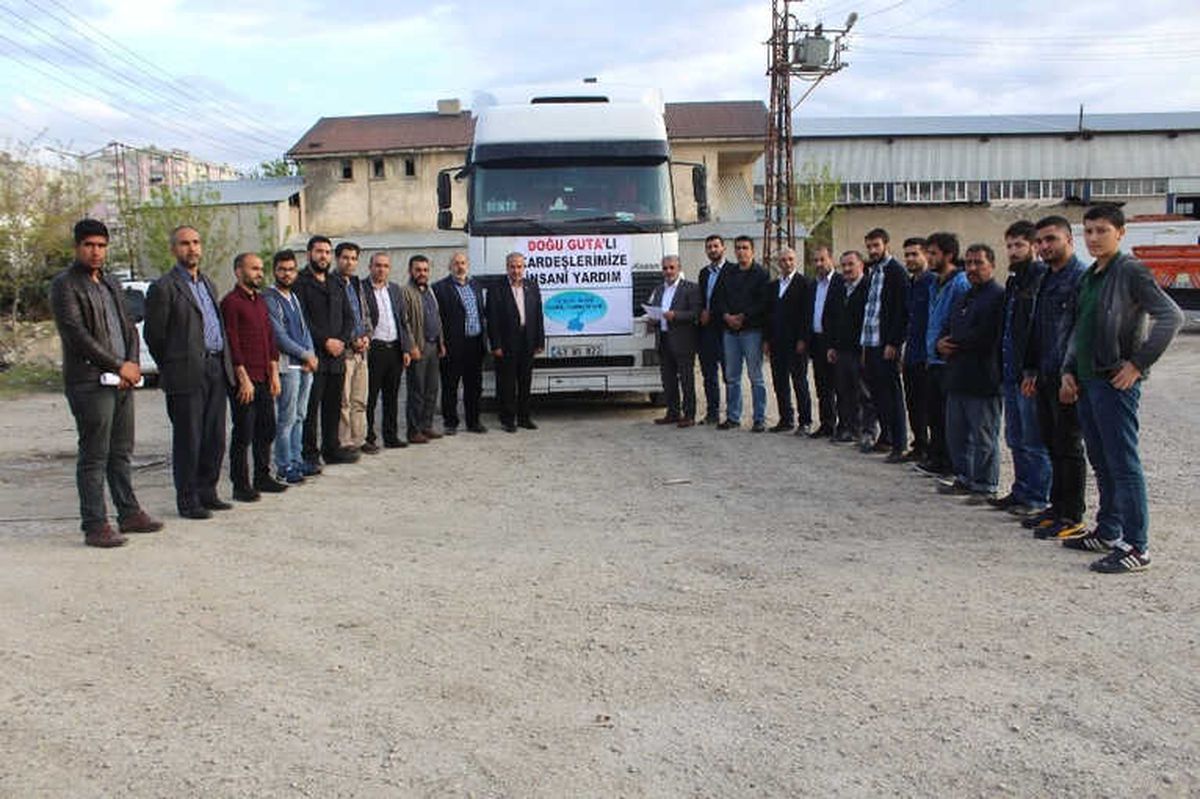 Van Sdi\'den Doğu Guta\'ya İki Tır Un