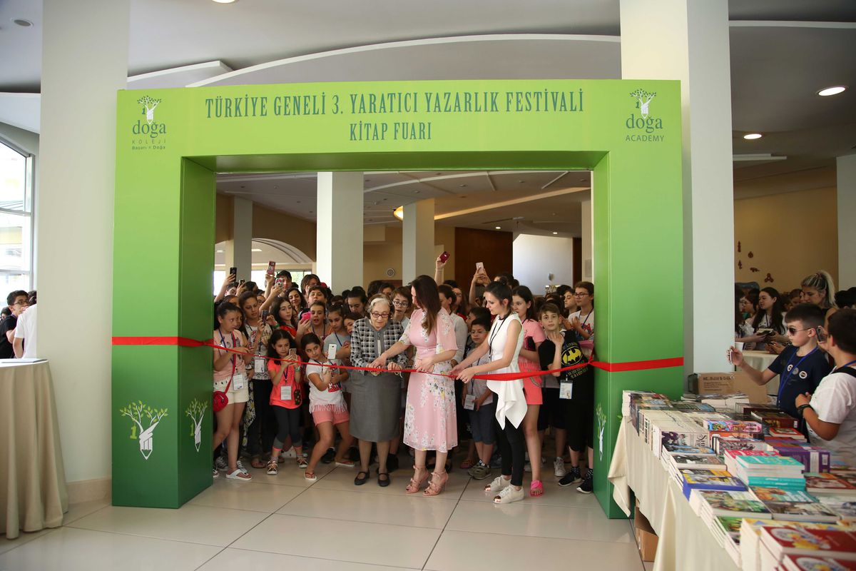 1100 Yazar Adayı Festivalde Buluştu!