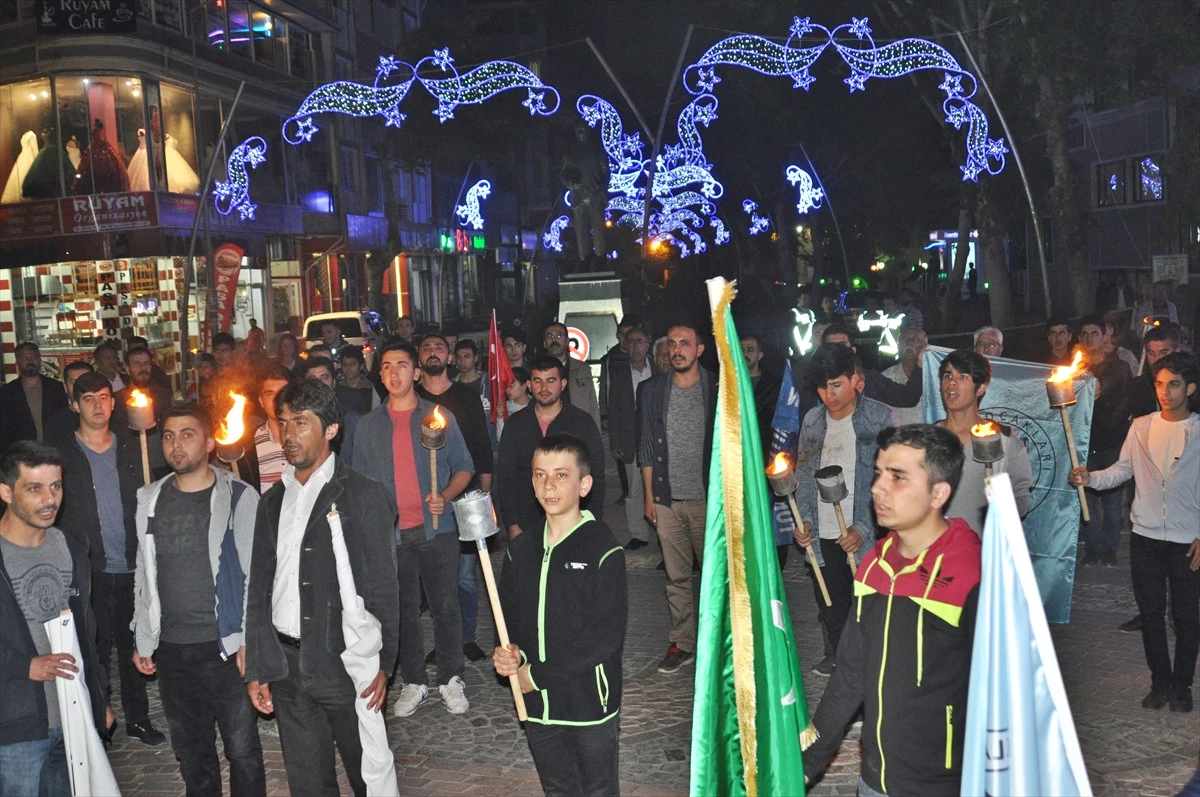 Adıyaman\'da 3 Mayıs Türkçülük Günü Yürüyüşü