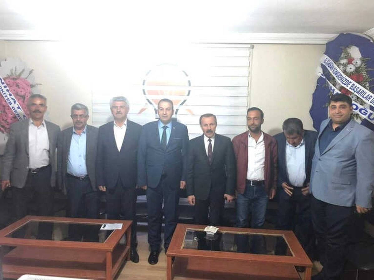 AK Parti Van Milletvekili Aday Adayı Yenitürk, İlçe Ziyaretleri Devam Ediyor
