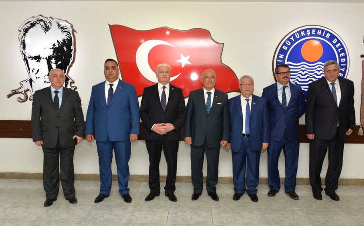 Azerbaycan Heyeti Büyükşehir\'i Ziyaret Etti