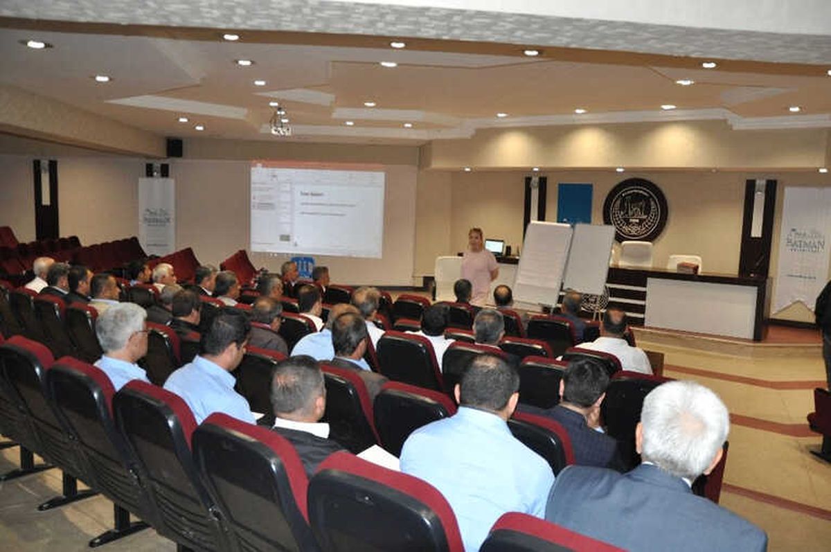 Batman\'da 146 Otobüs Şoförüne İletişim Eğitimi