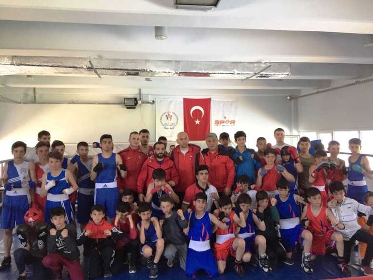 Bayburtlu Eldivenler Türkiye Şampiyonası Hazırlıklarına Devam Ediyor