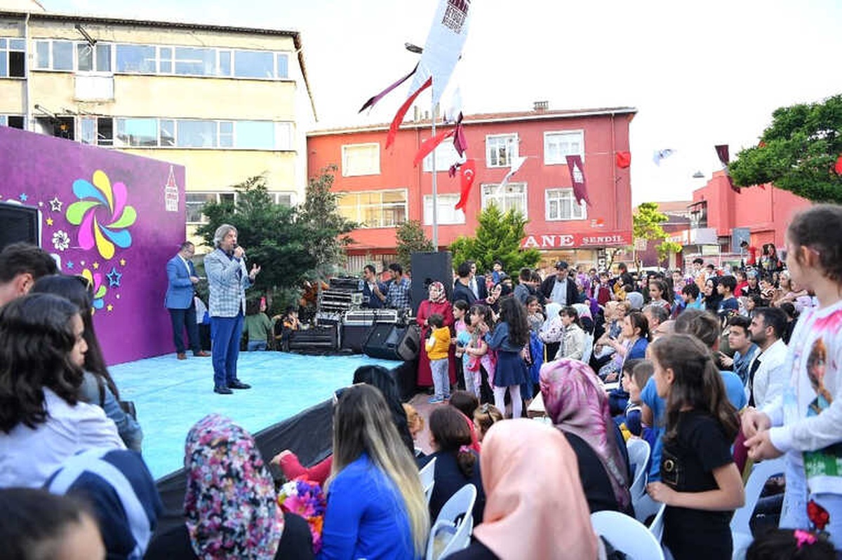Beyoğlu\'nda Geleneksel Pilav Günleri Başladı
