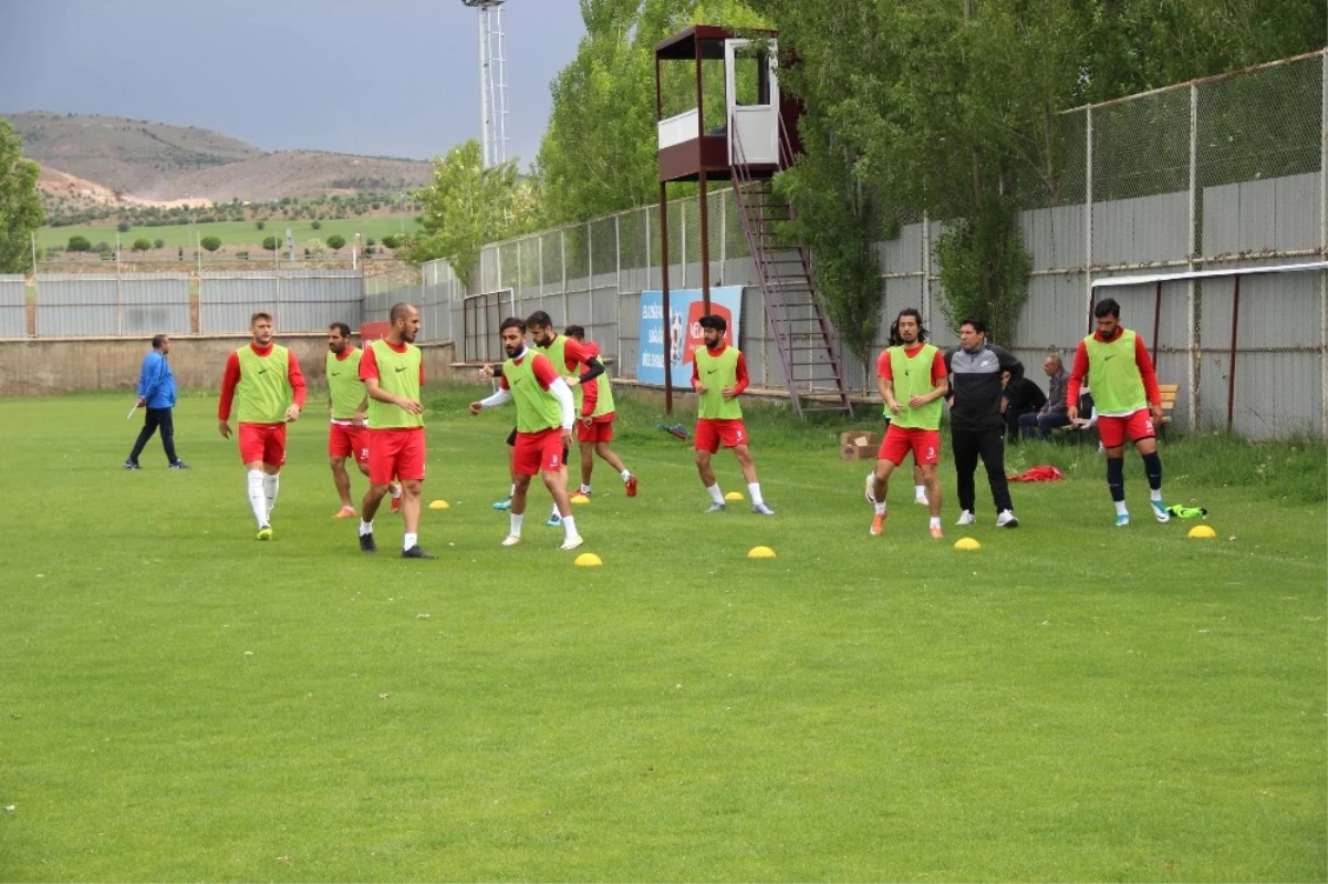 Elaziz Belediyespor Play-off İçin Hazırlanıyor