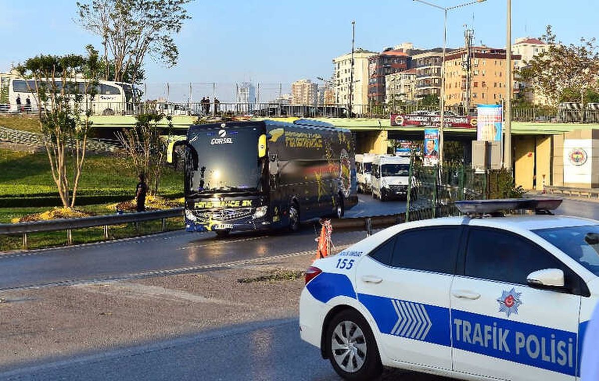 Fenerbahçe, Stada Geldi