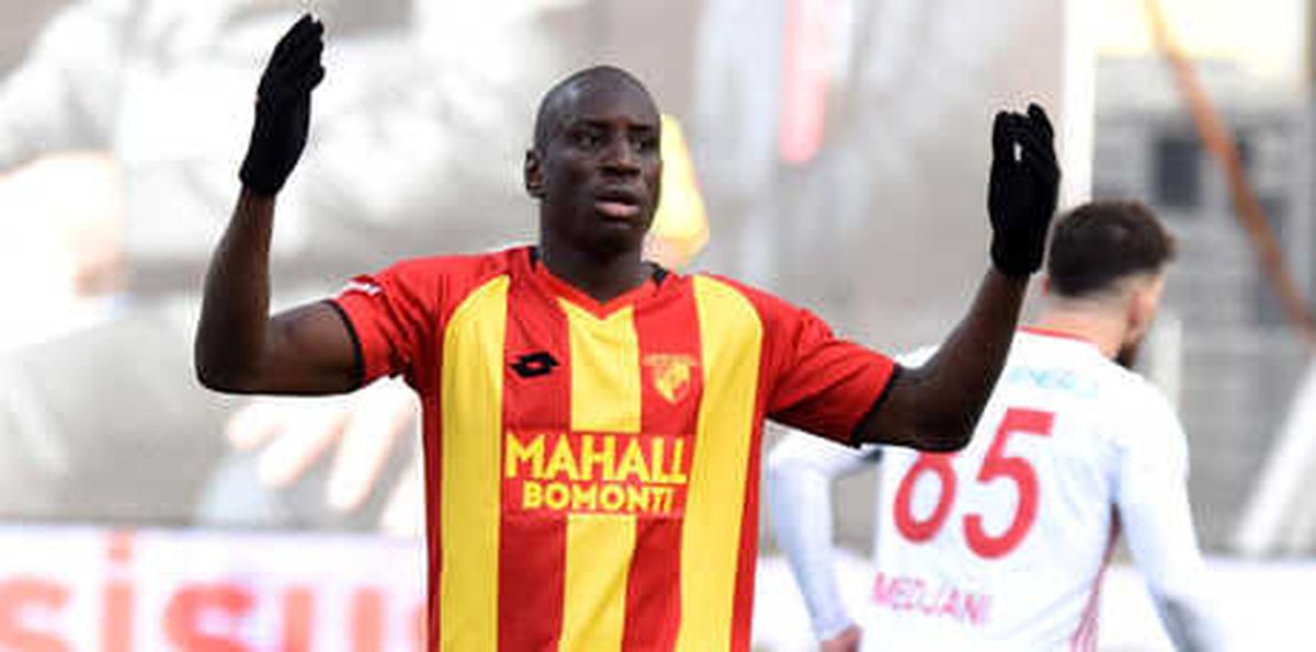 Göztepe\'de Demba Ba Açıklaması!