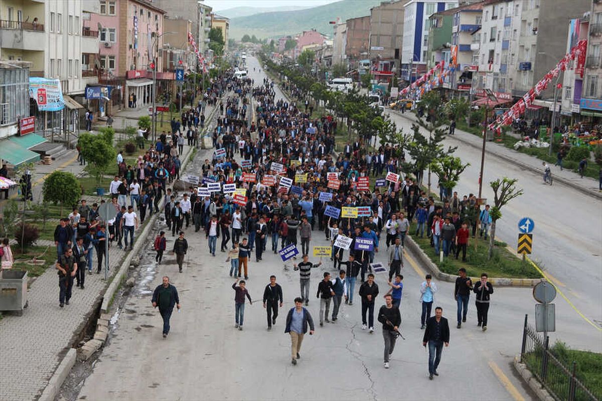 Güroymak\'ta Tefecilikle Mücadele Yürüyüşü