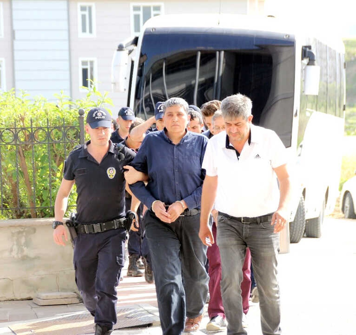 Hatay\'da Fetö\'nün Gaybubet Evlerindeki Yeni Yapılanmasına Operasyon