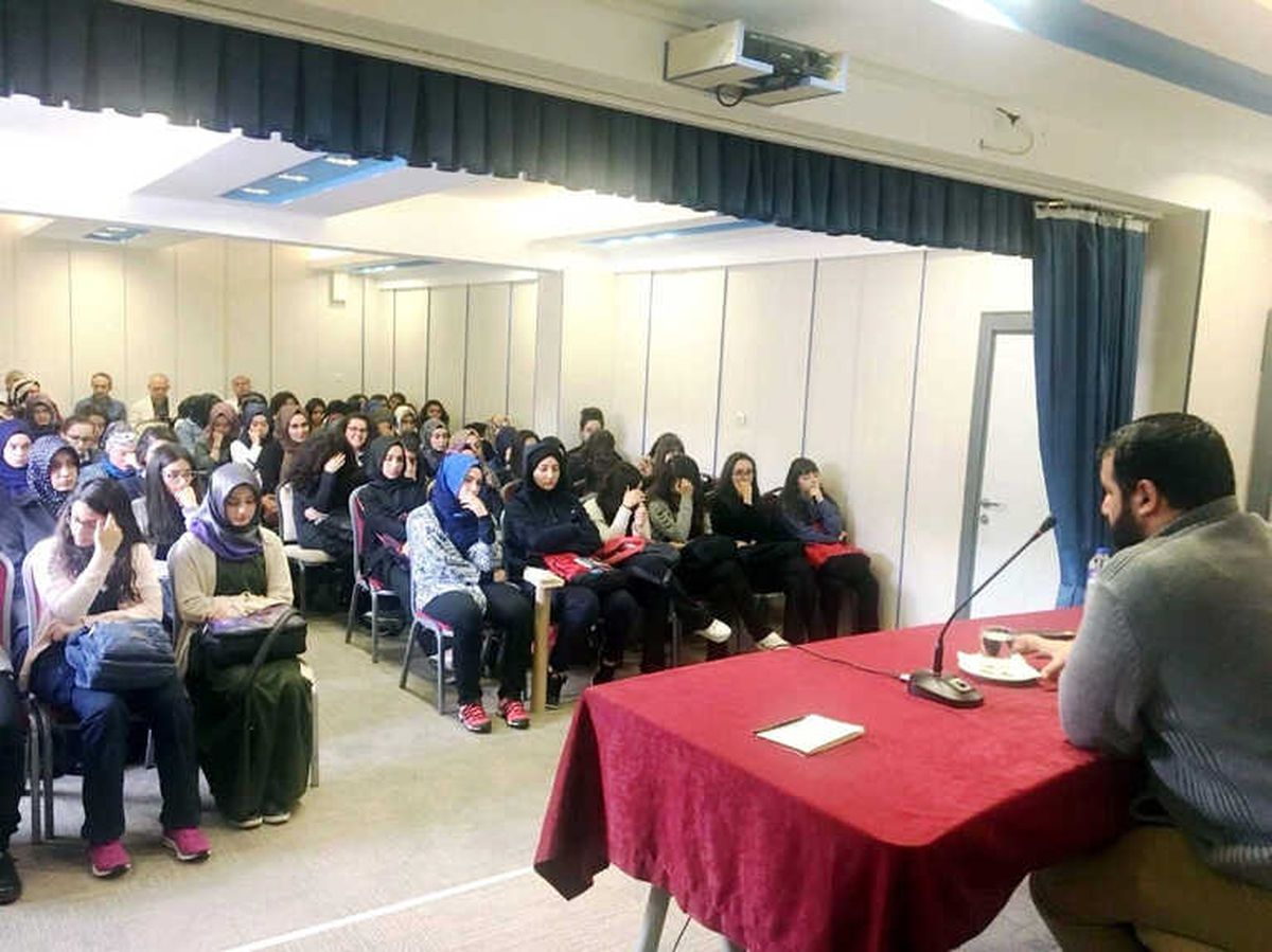 İyilikder\'den \'Bağımlılık Sarmalında Gençliğin Geleceği\' Semineri