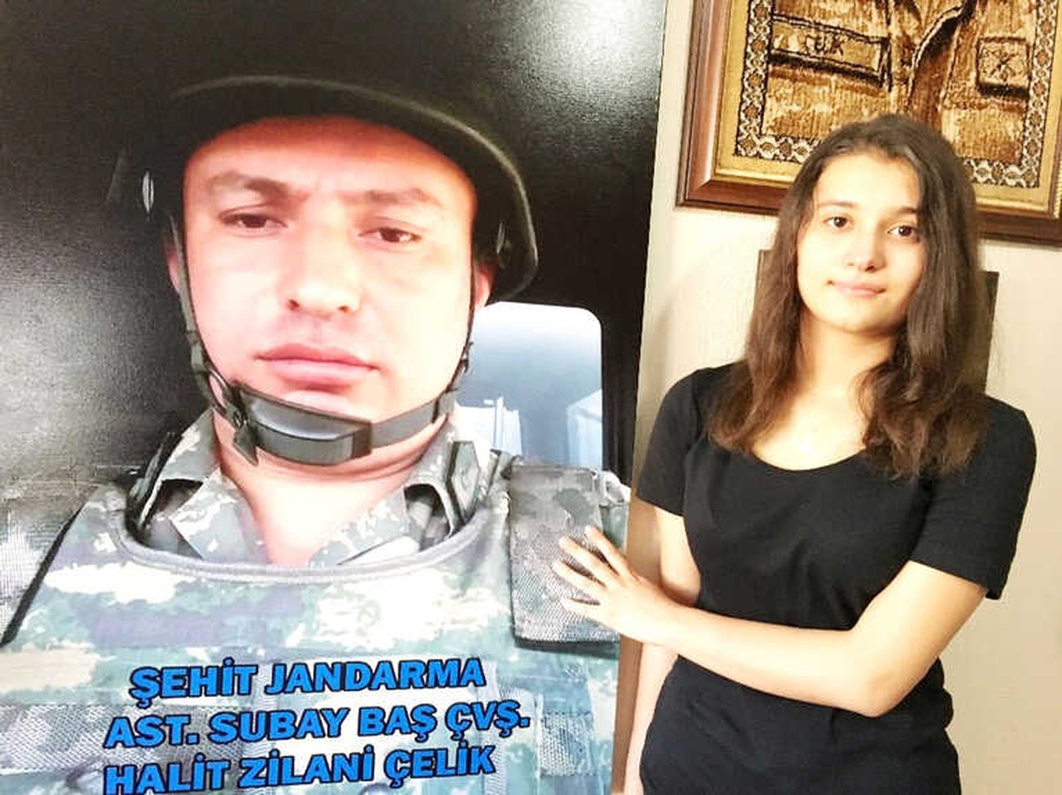 Milyonları Ağlatan Şehidin 15 Yaşındaki Kızı: "Babam Gibi Asker Olacağım, Bu Vatan Uğruna Canımı...