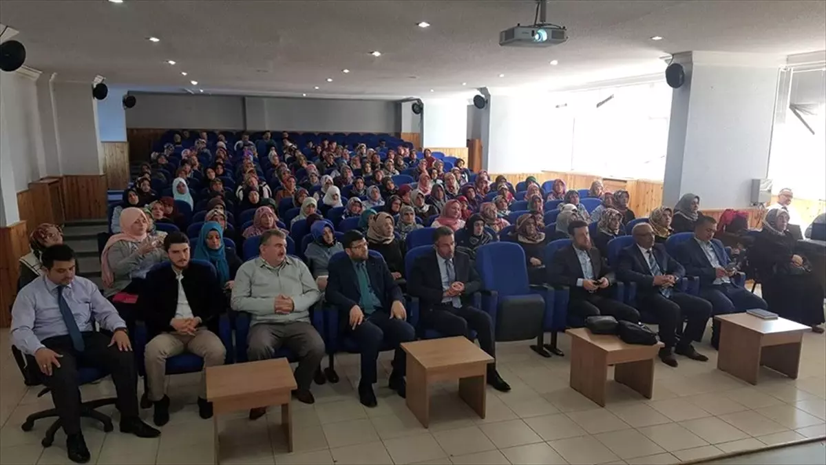 Müftülükten "Ramazan ve Gençlik" Konferansı