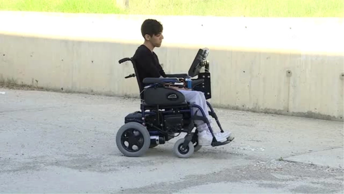 ODTÜ\'den Göz Hareketleriyle Çalışan Tekerlekli Sandalye (2) - Ankara