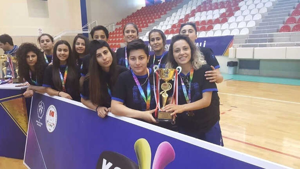 Paü Kadın Futsal Takımı Üçüncü Oldu