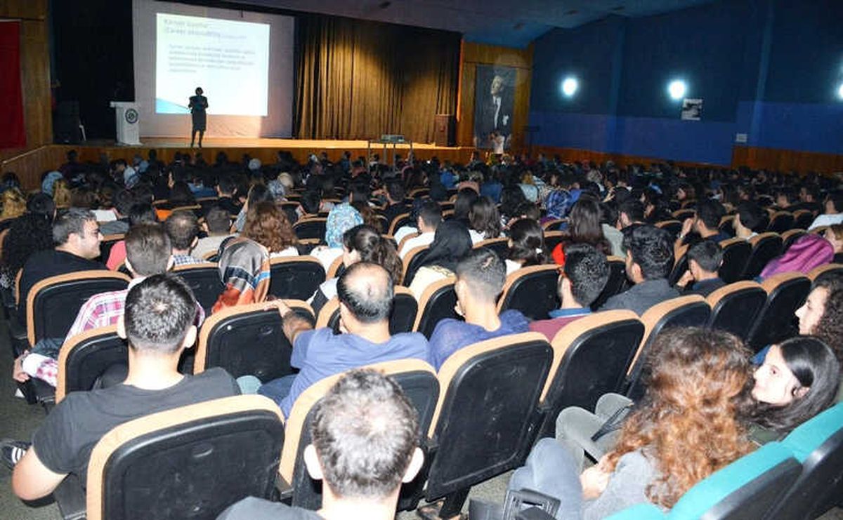Prof. Dr. Binnur Yeşilyaprak Gençlerle Buluşu