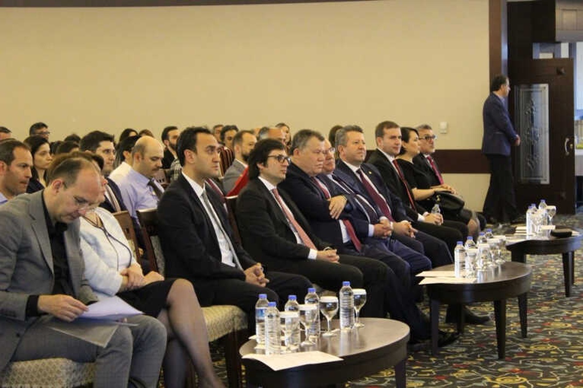 Taşınmaz Hukukunun Güncel Sorunları\' Maltepe Üniversitesi\'nde Konuşuldu