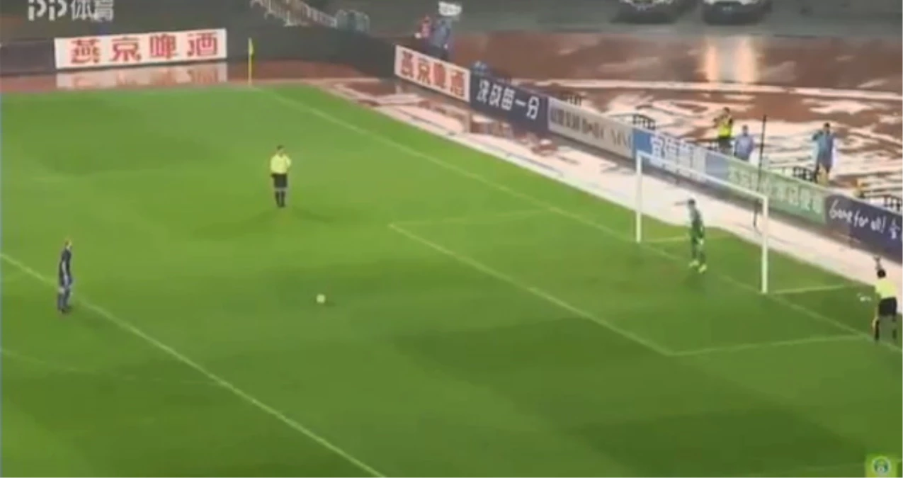 Ünlü Futbolcu Gabriel Paletta, Kaçırdığı Penaltıyla Alay Konusu Oldu