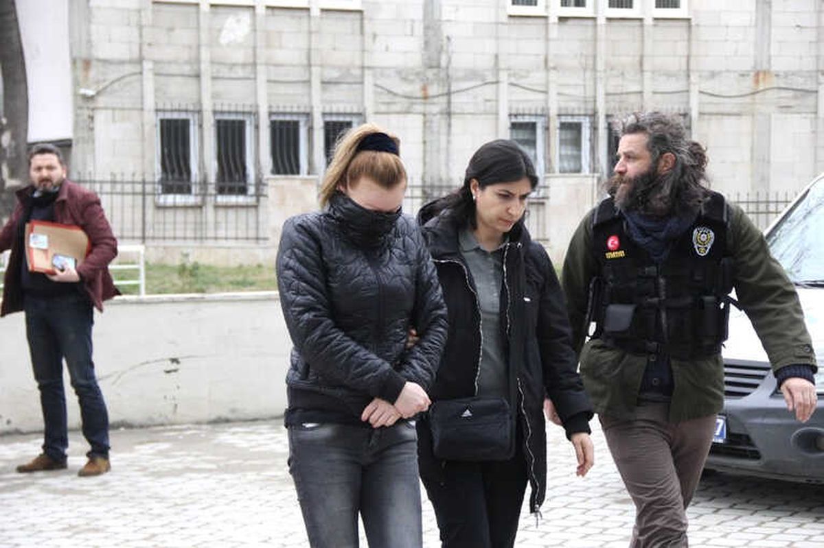 5 Bin Adet Uyuşturucu Hapla Yakalanan 2 Kişiye Önce 12,5 Yıl Hapis, Sonra Tahliye