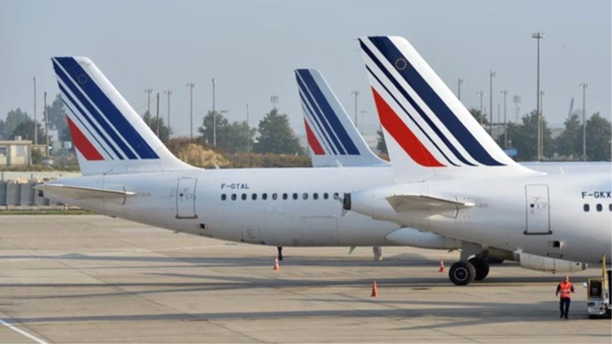 Air France\'da Grevler İstifa Getirdi
