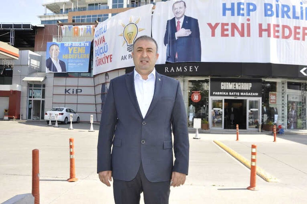 AK Parti Aday Adayı Erdal Atik Seçim Bürosu Açtı