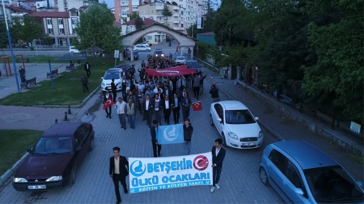Beyşehir\'de "Türkçülük Günü" Yürüyüşü