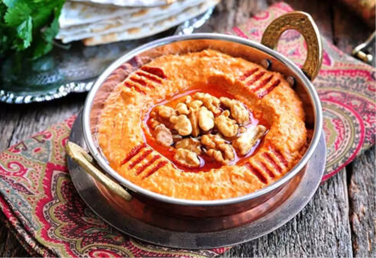 Ev Usulü Muhammara Tarifi