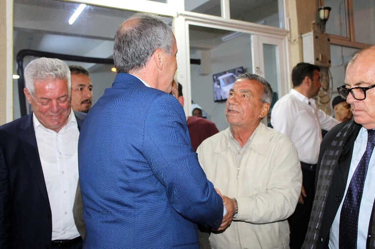 Cumhurbaşkanı Adayı İnce Yalova\'da Havai Fişeklerle Karşılandı