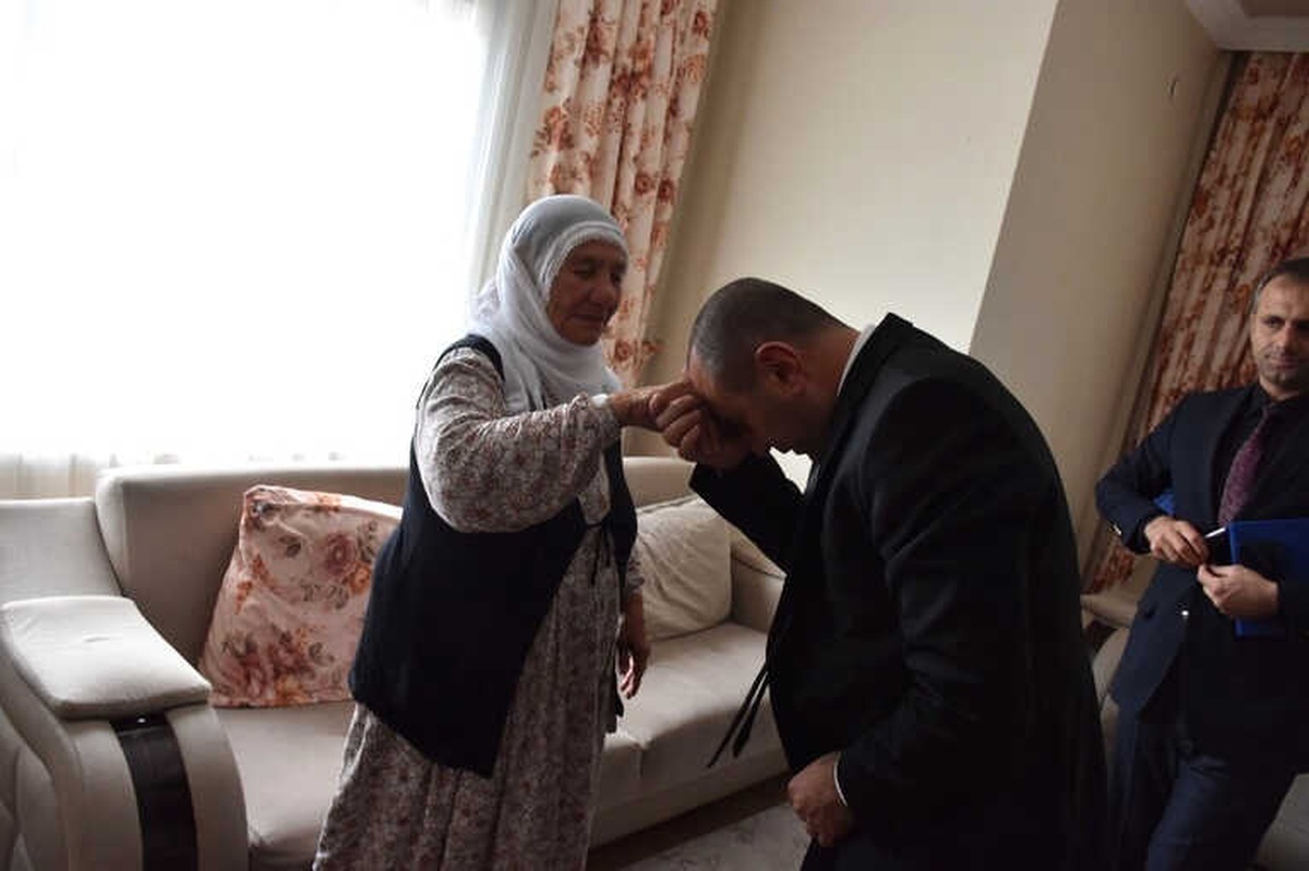 Dargeçit Kaymakamı Şehit ve Gazi Ailelerini Ziyaret Etti
