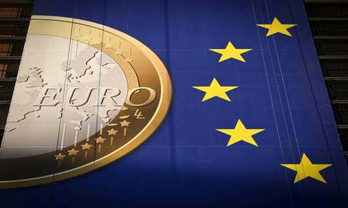 Euro Bölgesi\'nde Ekonomik Faaliyet Hız Kesti