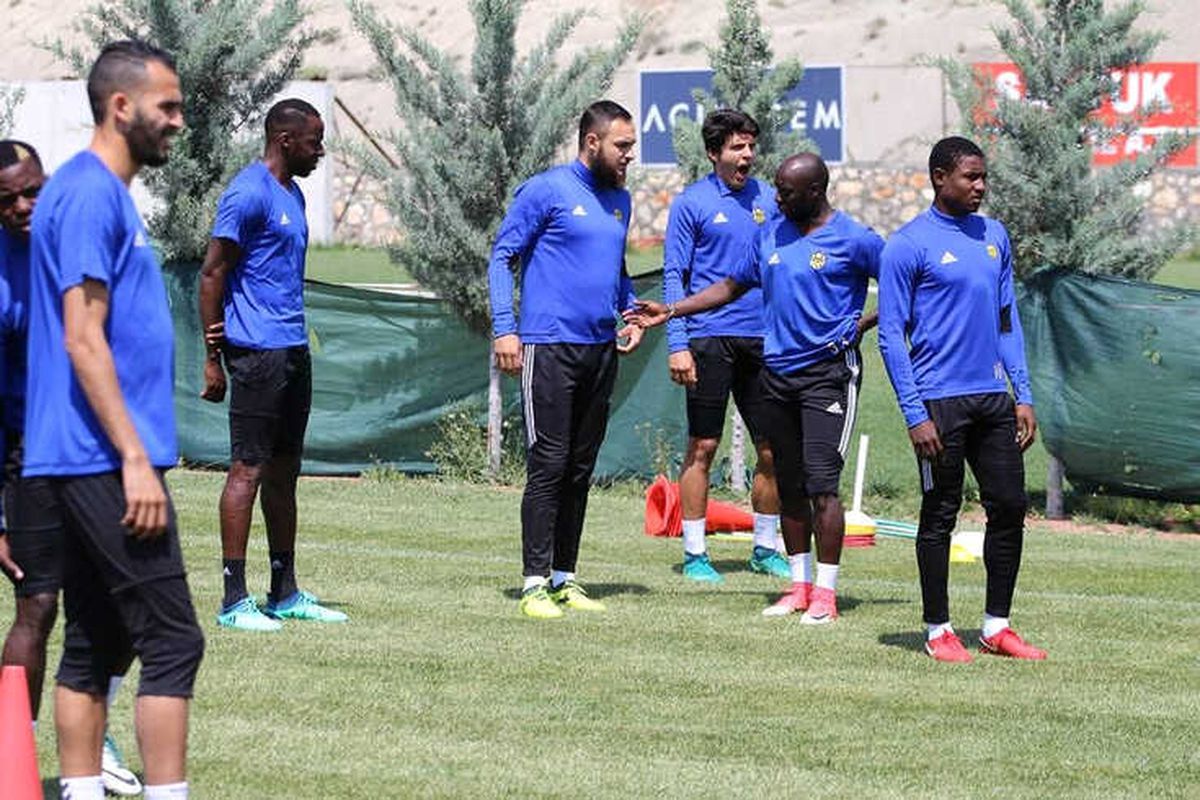 Evkur Yeni Malatyaspor\'da Bulut Almanya\'dan Döndü