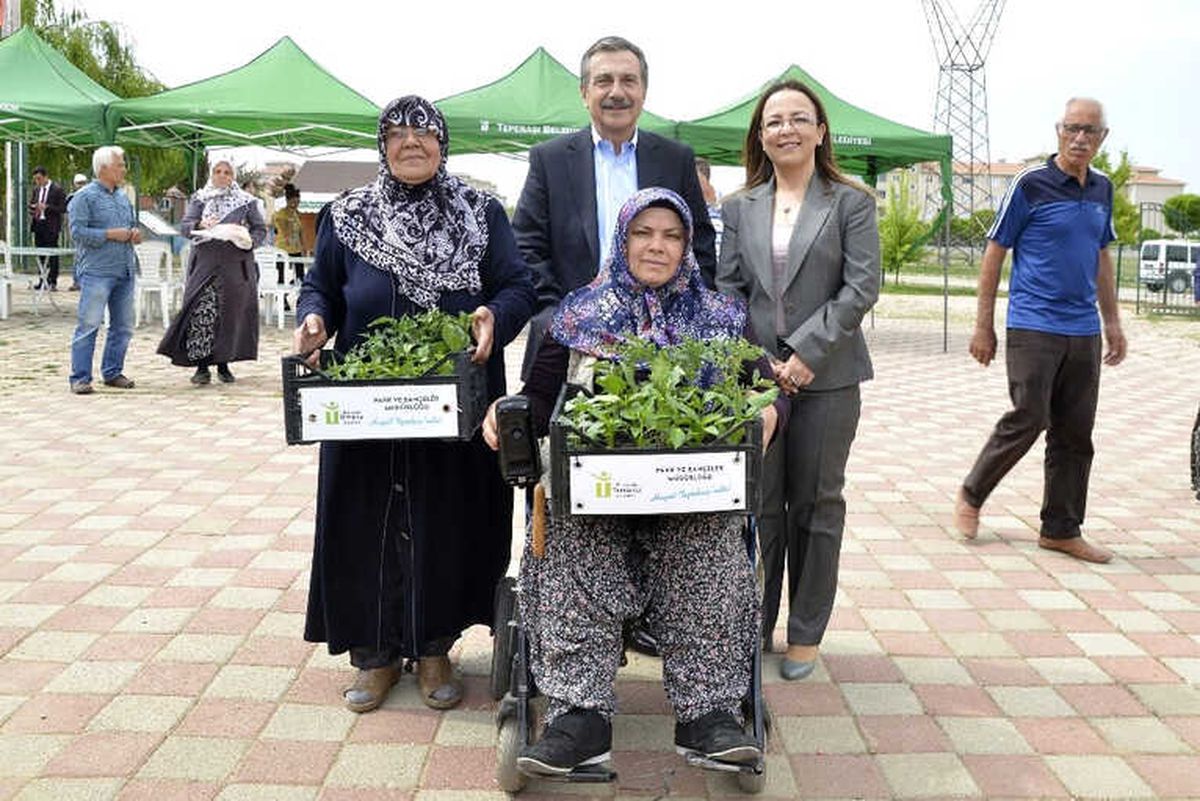 Hobi Bahçelerinde Fide Dağıtıldı