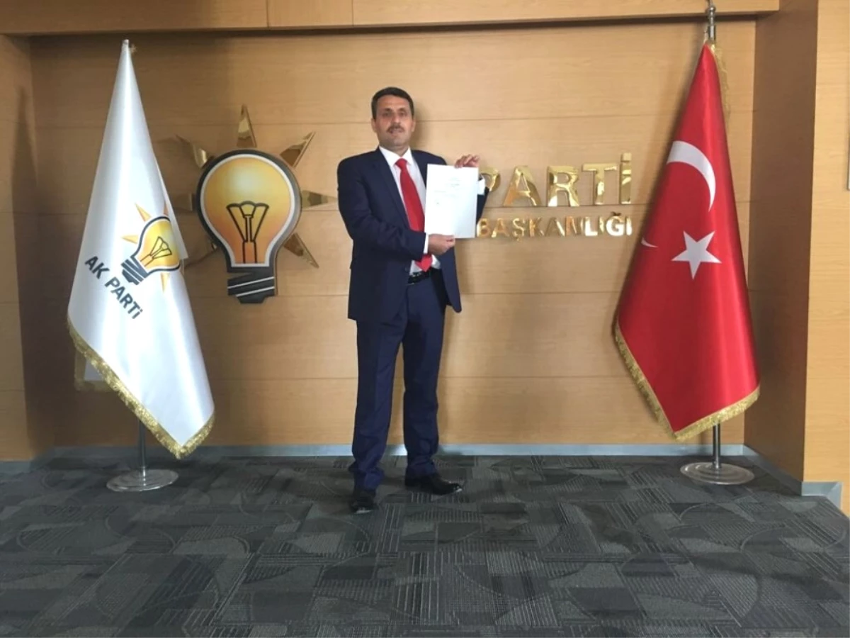 İzmir İl Milli Eğitim Müdür Yardımcısı Mehmet Tahir Büdün, AK Parti\'den Aday Adayı
