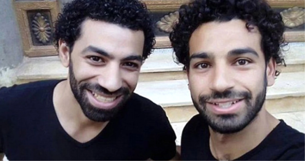 Liverpoollu Salah\'ın İkizi Kadar Benzediği Mısırlı Hayranıyla Görüntüleri, Sosyal Medyaya Düştü