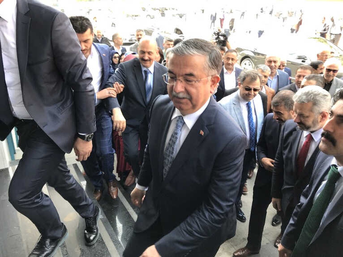 Milli Eğitim Bakanı Yılmaz, 15 Temmuz Gazileriyle Bir Araya Geldi