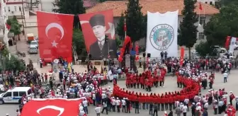 Mut'ta 'Türkçülük Günü' Yürüyüşle Kutlandı