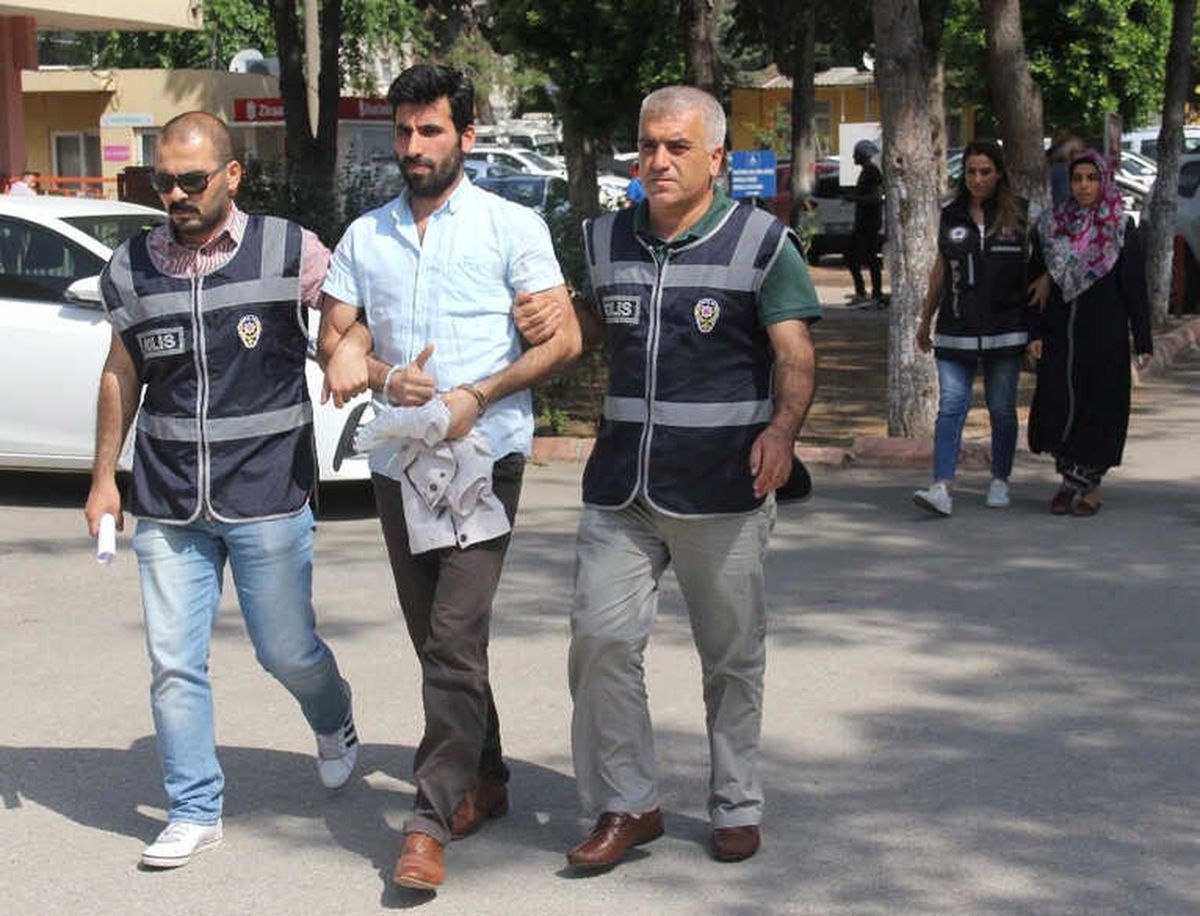 Öğrencilerin "Beynini Yıkayan" Fetö\'cü Kadın Tutuklandı