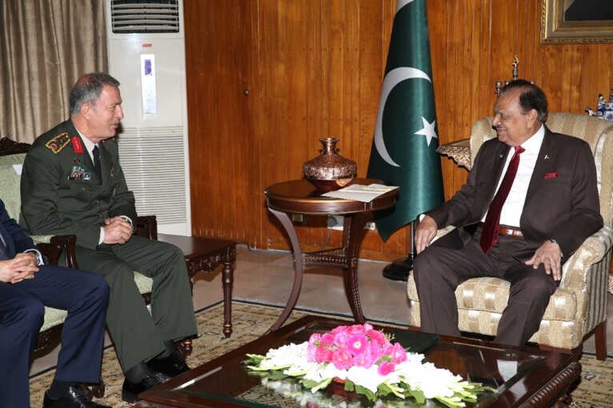 Orgeneral Akar, Pakistan Cumhurbaşkanı Hussain ile Görüştü