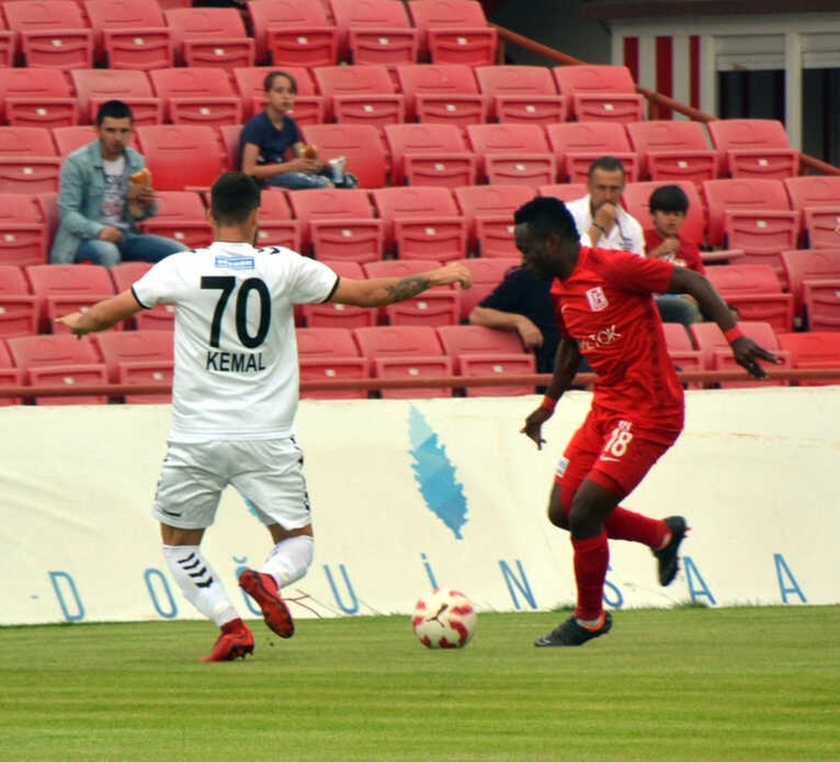Spor Toto 1. Lig: Balıkesirspor Baltok: 2 - Grandmedical Manisaspor: 1 (İlk Yarı Sonucu)
