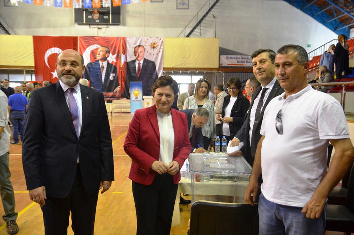 AK Parti\'den Kütahya\'da Temayül Yoklaması