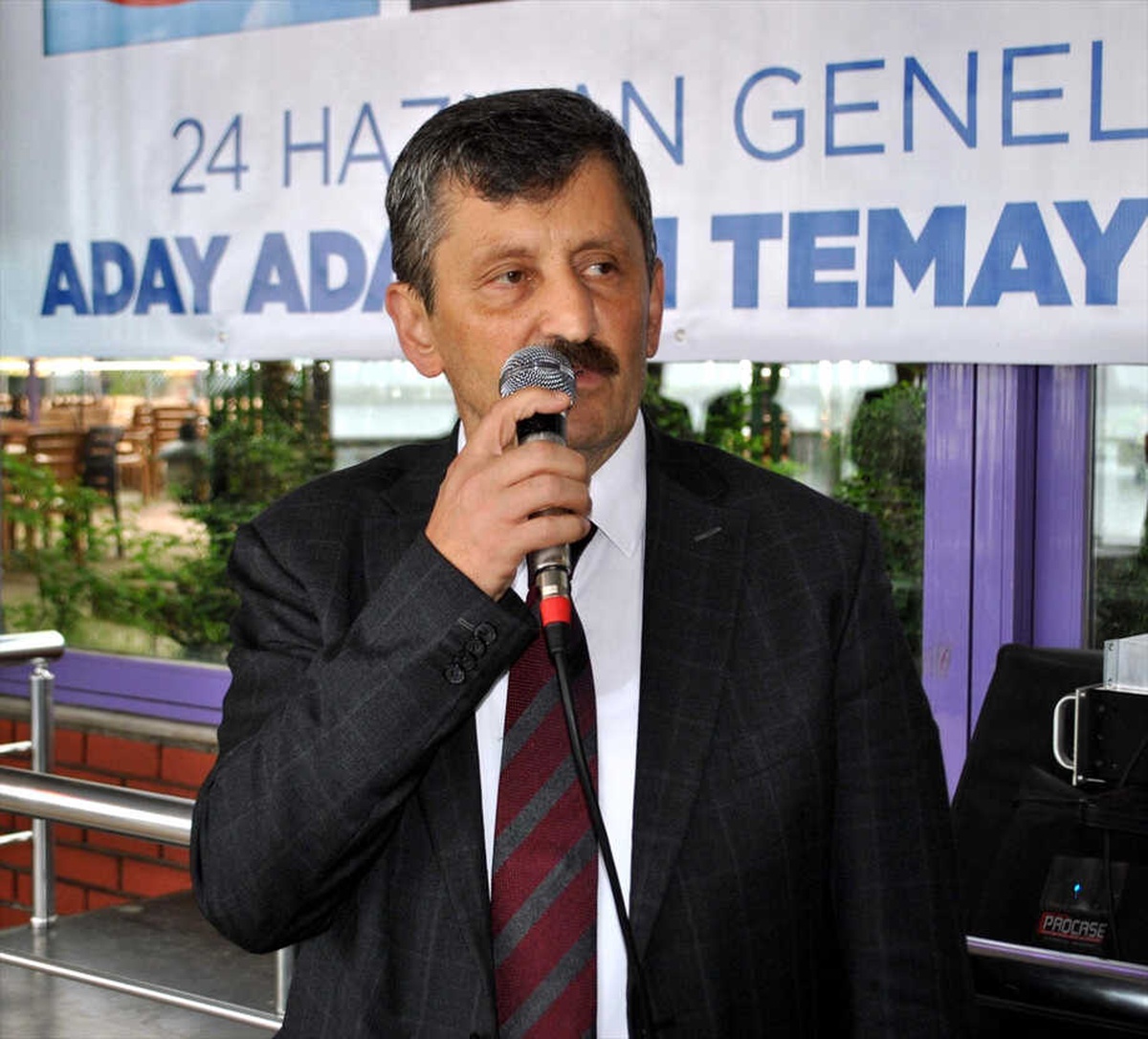 AK Parti\'den Zonguldak\'ta Temayül Yoklaması