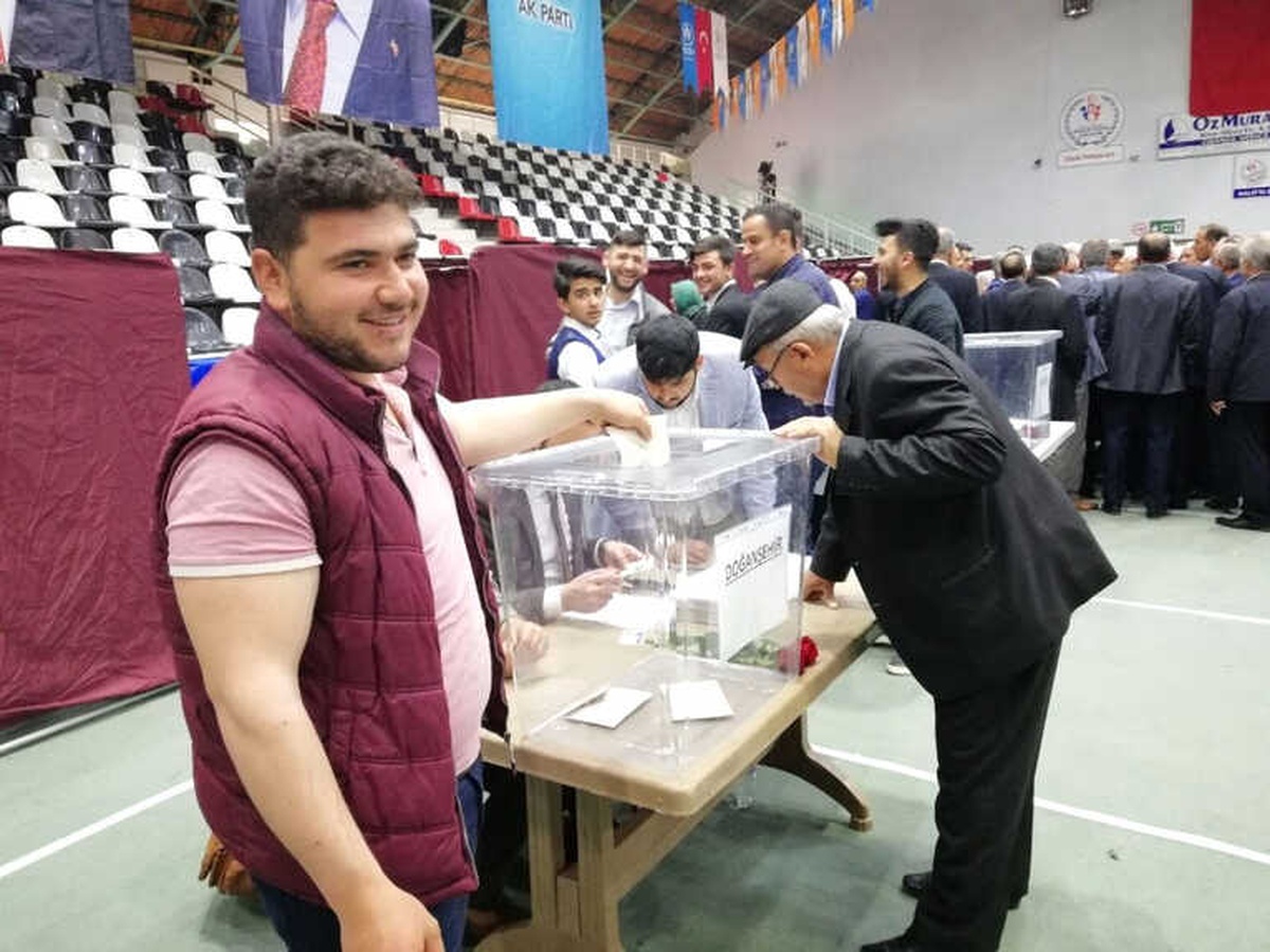AK Parti Malatya\'da Temayül Yoklaması Yaptı