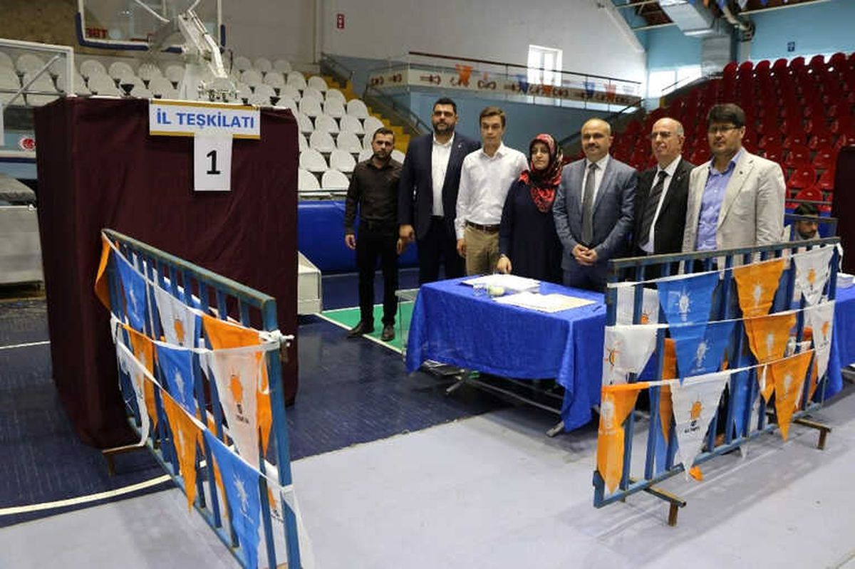 AK Parti Manisa\'da Temayül Heyecanı